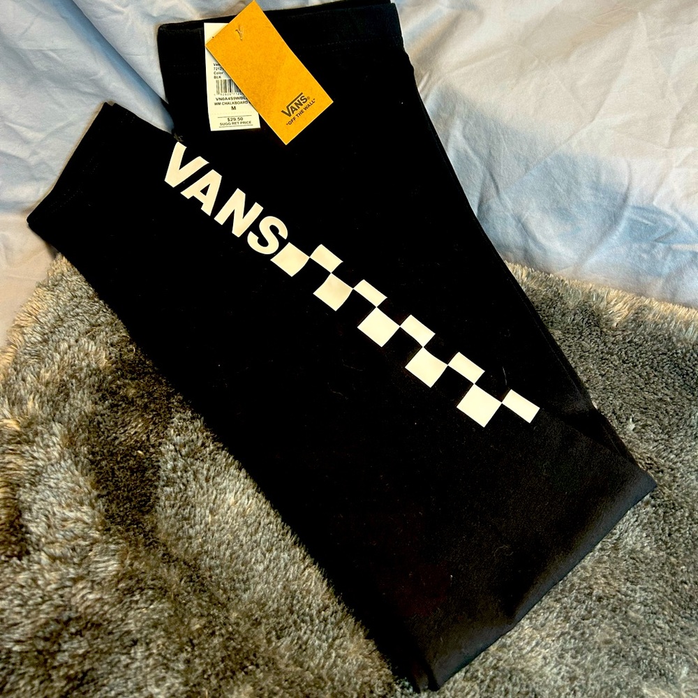 NWT Vans checkered logo leggings women’s size Medium.